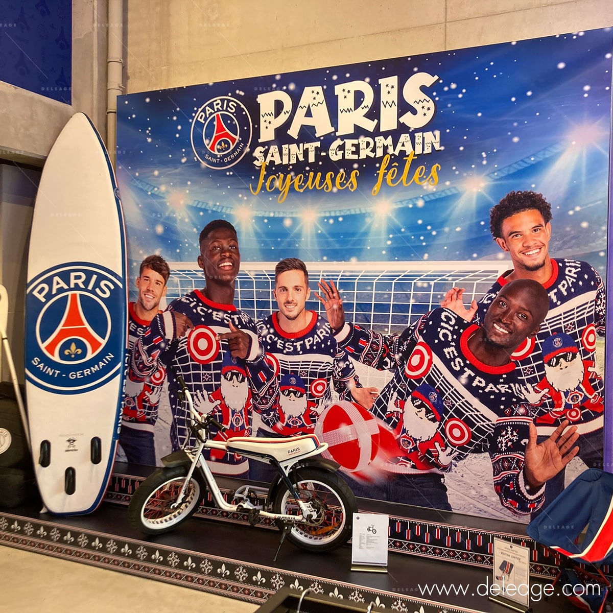 https://www.deleage.com/wp-content/uploads/2023/02/photocall-decoration-magasin-psg.jpg